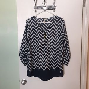 Chevron Navy & white blouse